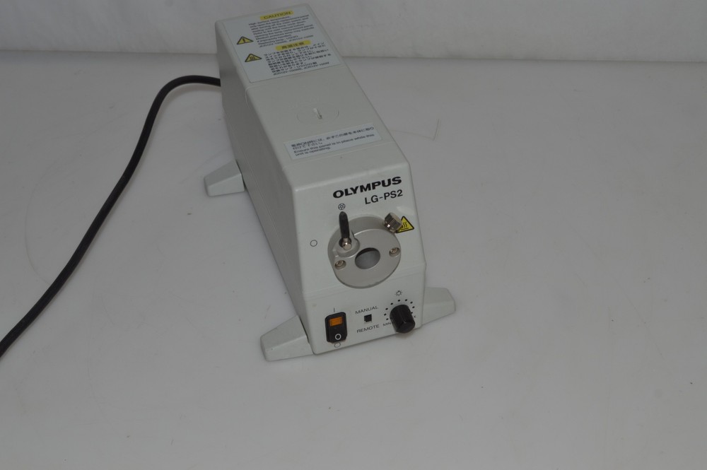 Olympus LG-PS2 FIBER OPTIC HALOGEN LIGHT SOURCE  (QPY47)