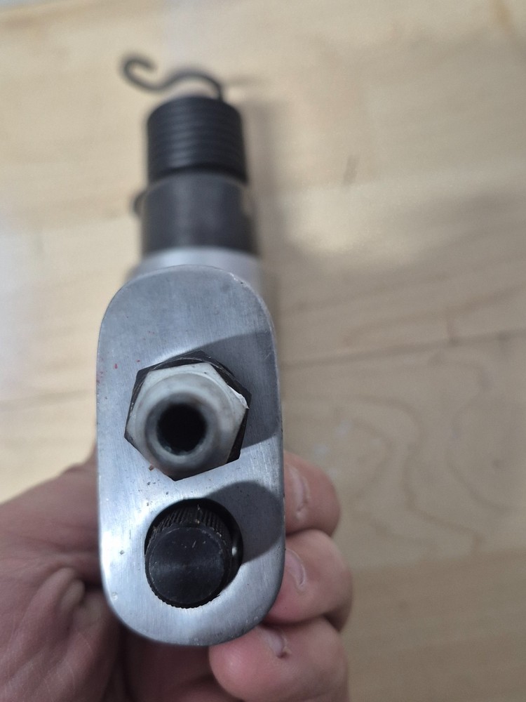 Air Tool Impact Chisel with 3 Bit attachments set