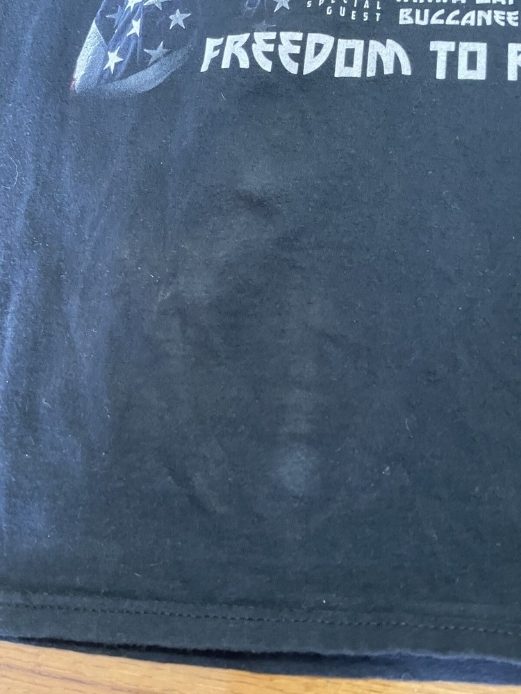 Kiss 2016 Freedom to Rock Tampa Bay Buccaneers M Tour T Shirt