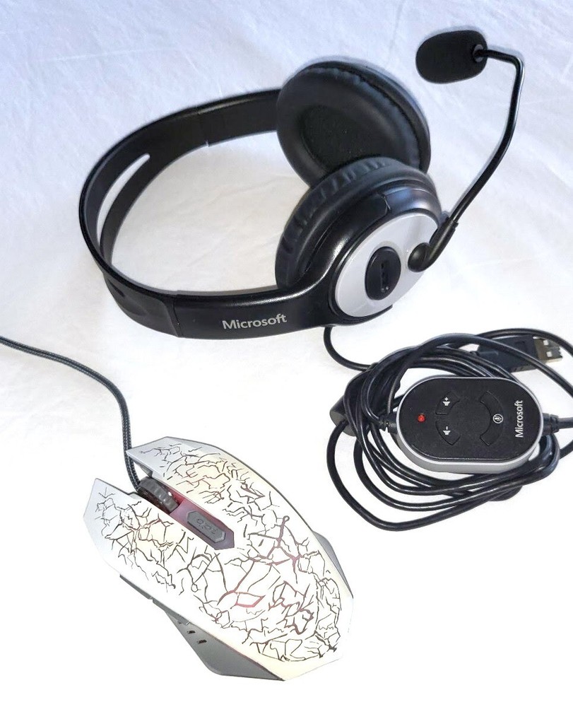 RAZER Keyboard +Goliathus pad, Blackwidow Ultimate, LED Mouse, Microsoft Headset