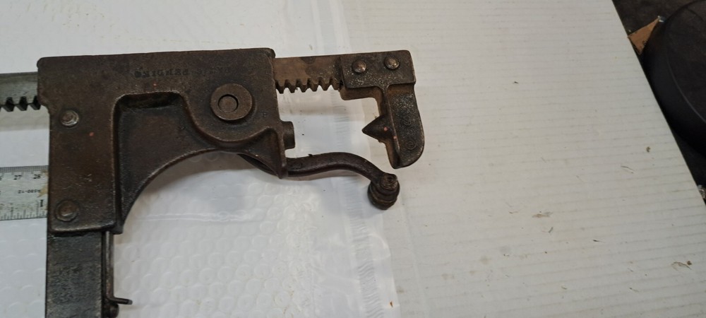 VINTAGE WATERLOO VALVE SPRING COMPRESSOR TOOL