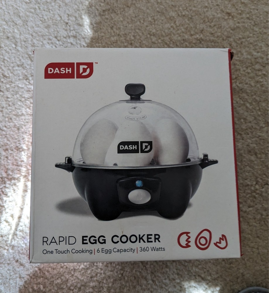 DASH Rapid Egg Cooker
