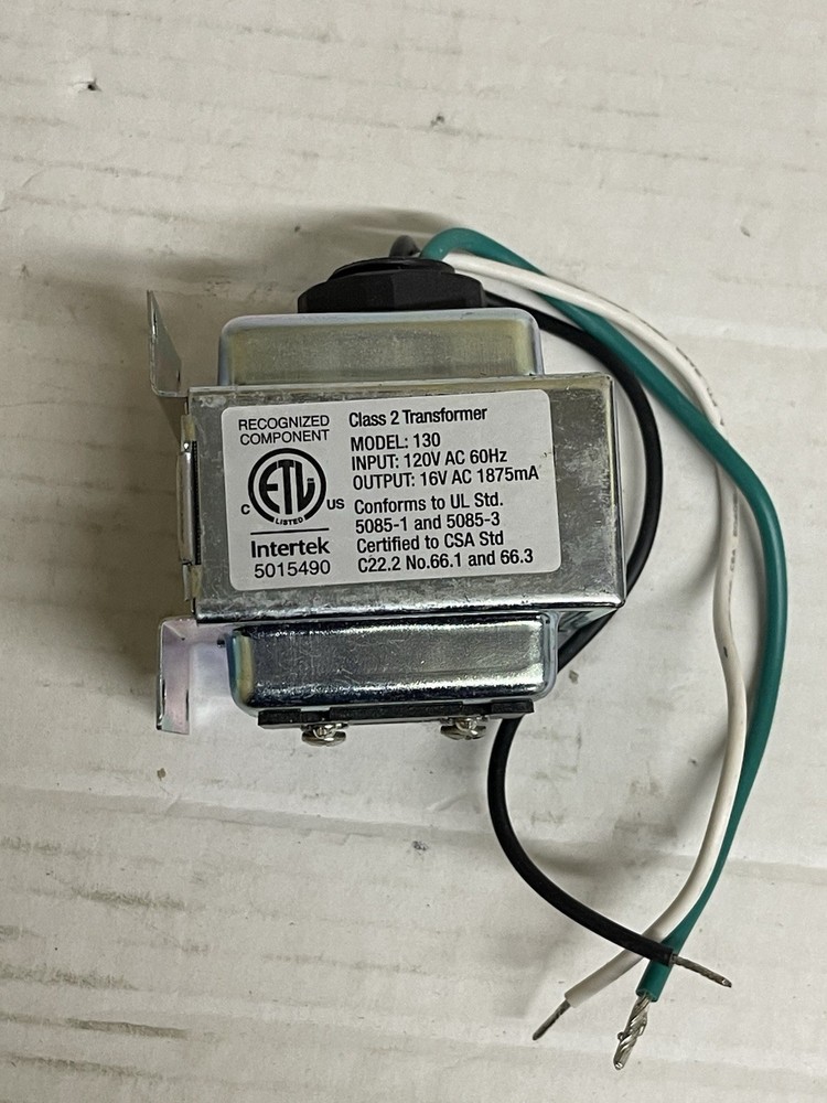 Hampton Bay Wired 30VA Transformer 1004 473 062