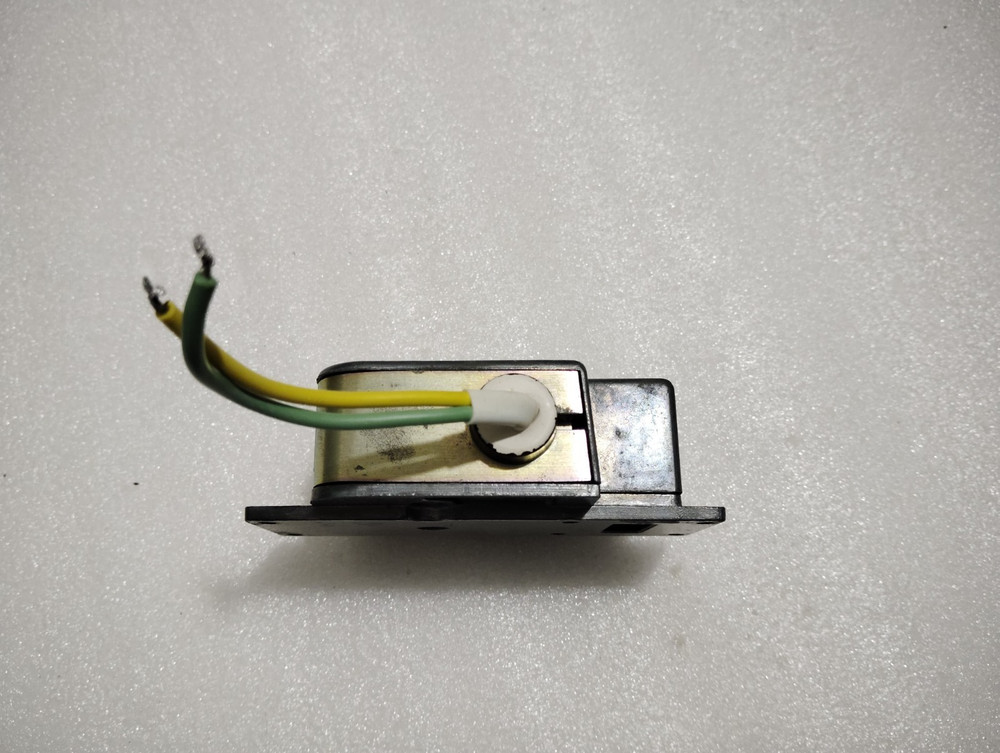 Teledyne E2V EEV MG5436 X-Band Magnetron