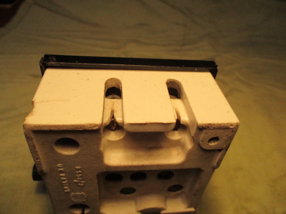 -VINTAGE 15A ISOLATOR BY MEM