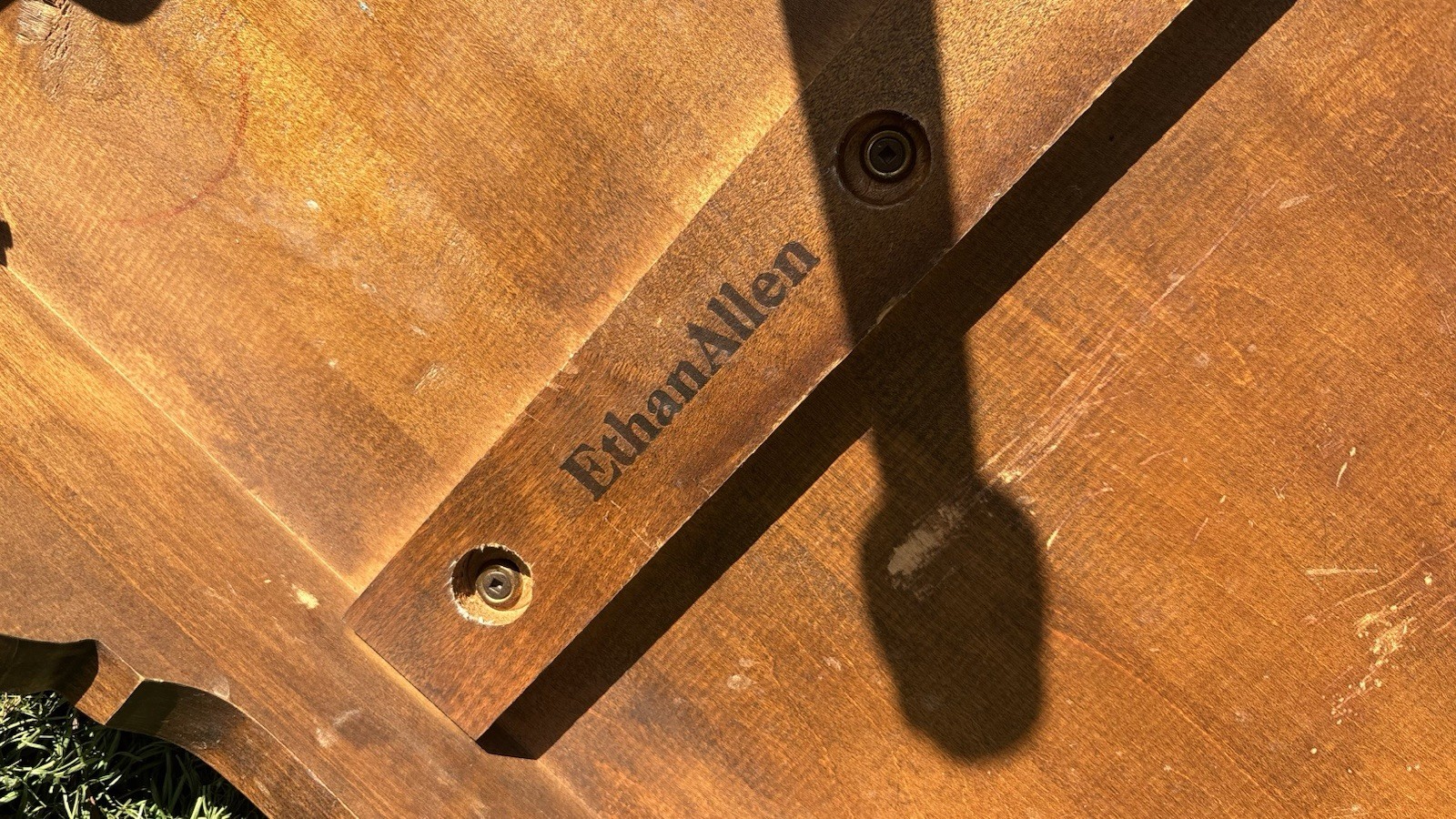 Vintage Mid Century Maple 1776 Porringer Country French Ethan Allen Coffee Table