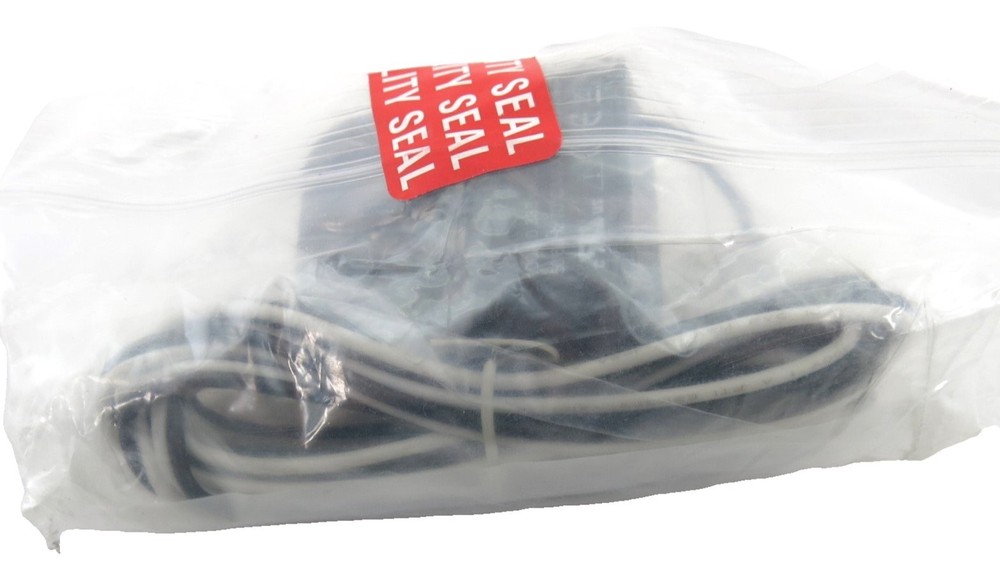 New Leviton CTV01-K21 Split Core Current Sub-Metering Transformer