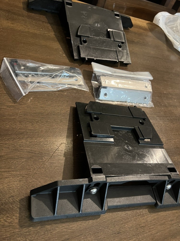 Whelen lightbar Mounting Feet Pair