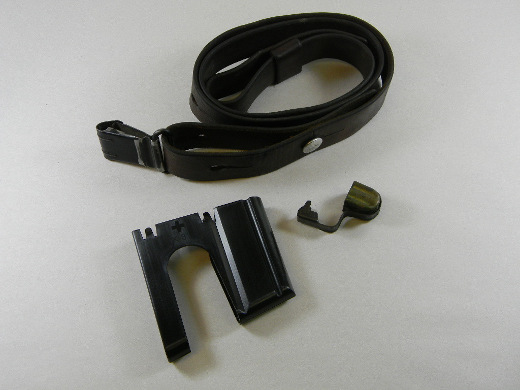 SCHMIDT RUBIN K31 SET 1 LEATHER SLING + 1 MUZZLE COVER + 1 POLYMER LOADING TOOL