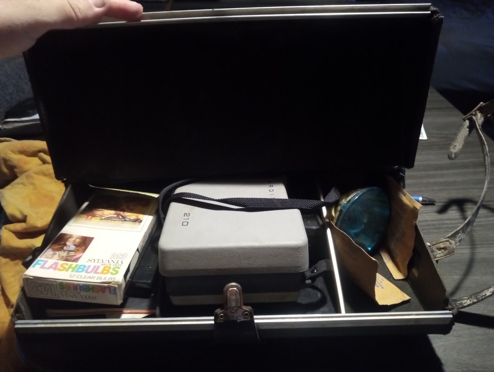 Polaroid Vintage Land Camera Automatic 210