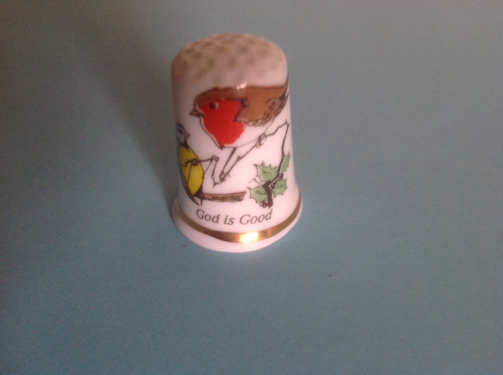 VINTAGE BIRCHCROFT FINE BONE CHINA THIMBLE GOD IS GOOD FROM THE THIMBLE GUILD