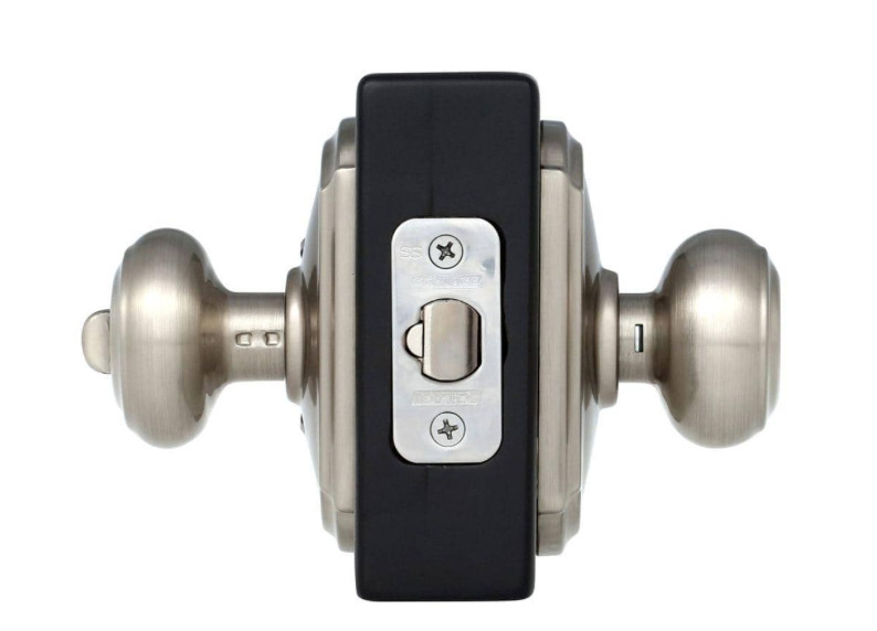 Schlage Georgian Keyed Entry Door Knob with Camelot Trim F51A GEO CAM