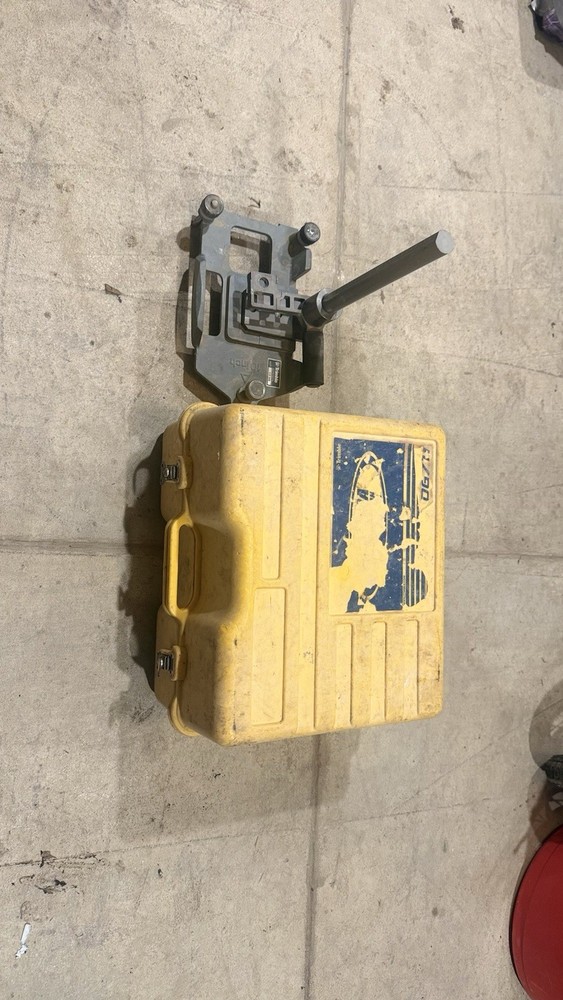 Trimble Spectra Precision DG711 Pipe Laser