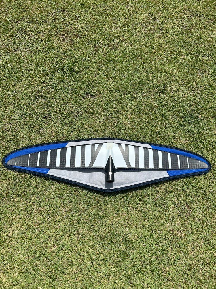 Armstrong A+ HA 925cm2 Front Wing