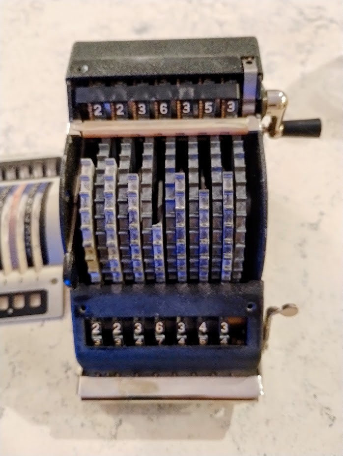 Vintage Adding Machine/Calculator Resulta 7 from about 1950-1960