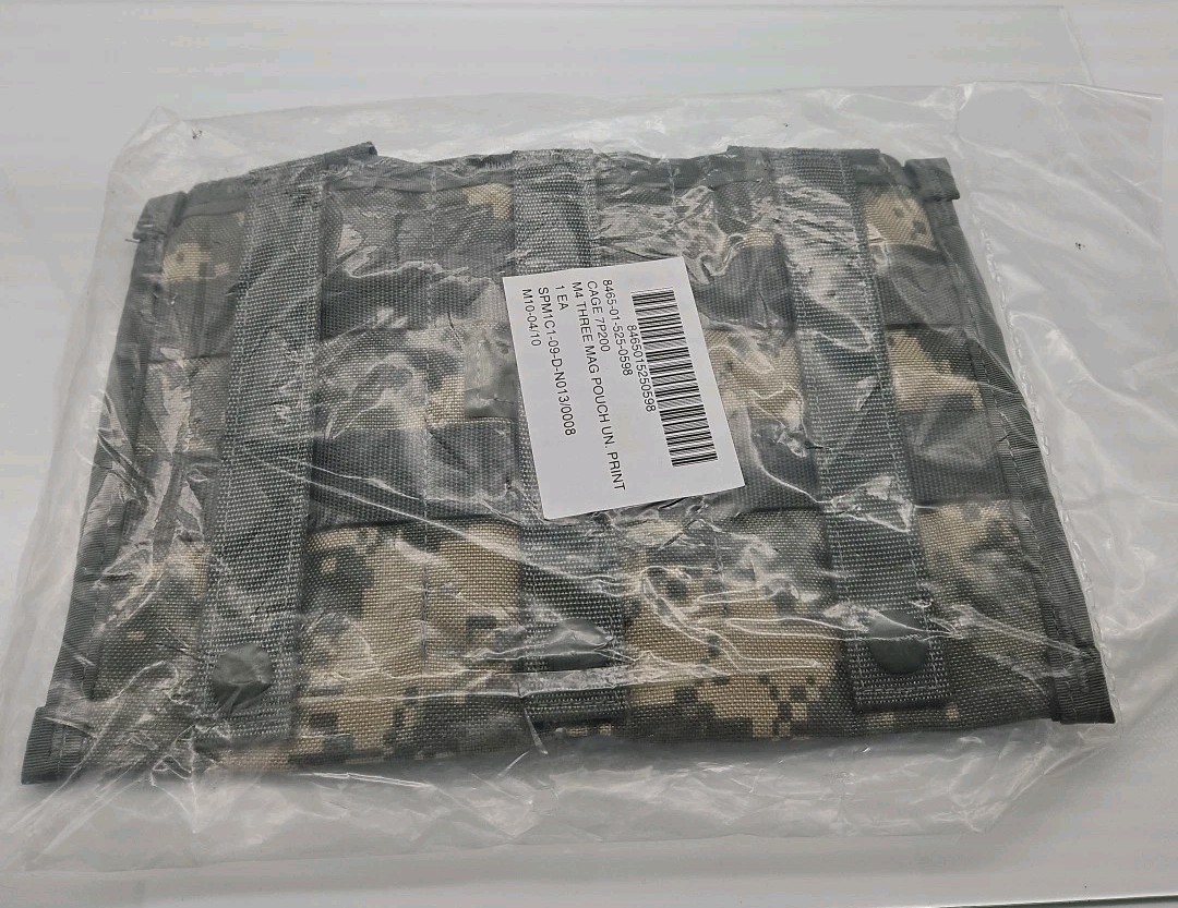 US Military Molle Triple Mag Pouch, ACU Digital, 8465-01-525-0598 New
