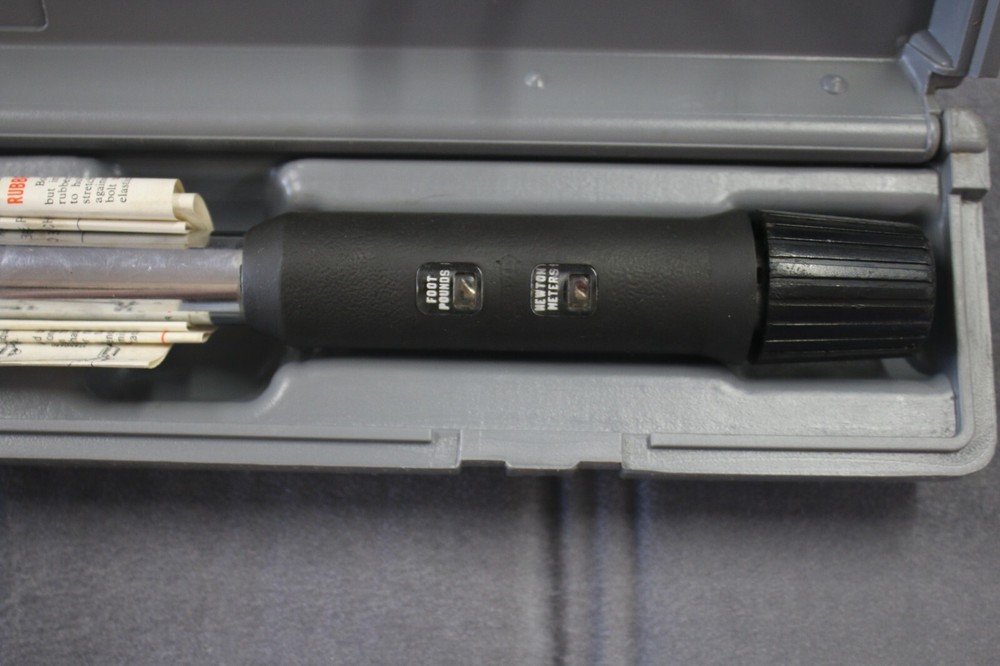 WRIGHT MODEL 4444 TORQUE WRENCH IN CASE