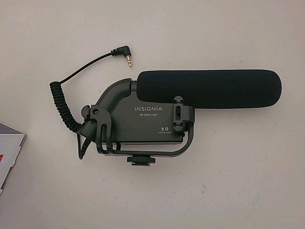 Camera-Mounted Shotgun Condenser Microphone - Black