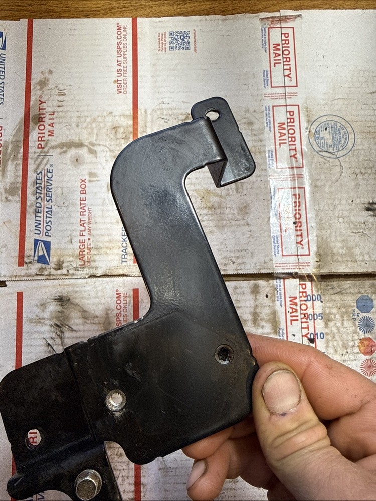 Mercruiser MPI marine IAC mount bracket