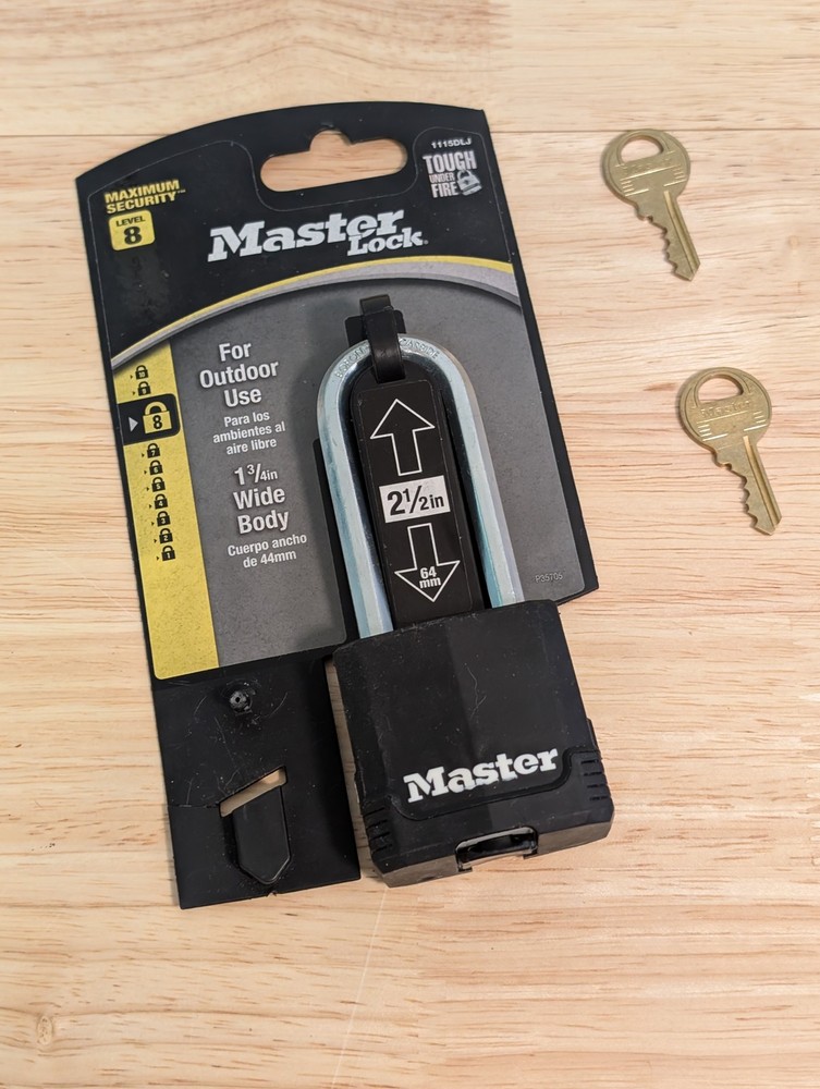 Master Lock Level 8 Max Security 2 1/2" Keyed Outdoor Padlock Covered & 2 Keys