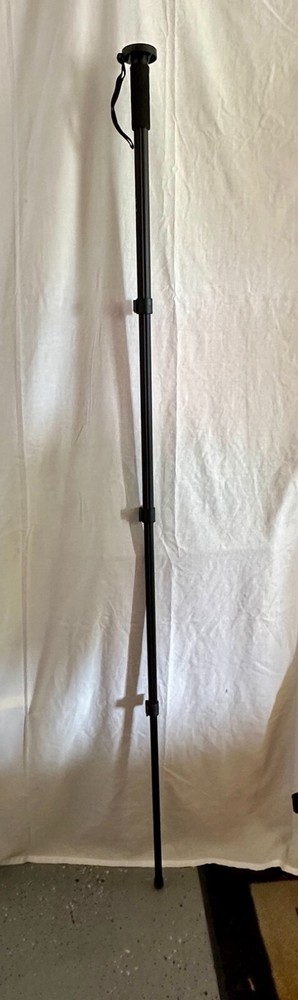 Vivitar Lightweight Monopod w/Quick-Release Camera Mount 20"-66" H, Black,EQ 024