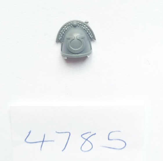 Warhammer 40K Ultra Marines Shoulder Pad