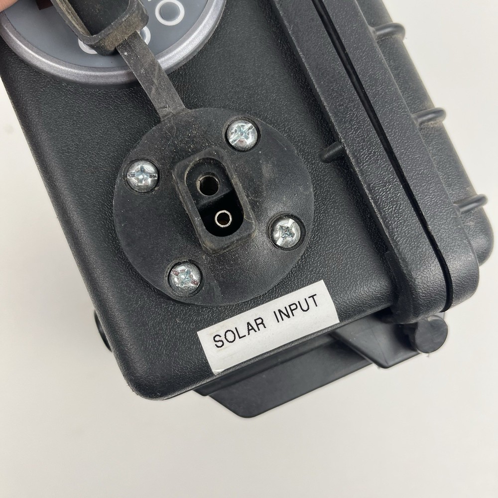 Overland Solar Portable Solar Panel Charge Controller MPPT 100 | 15