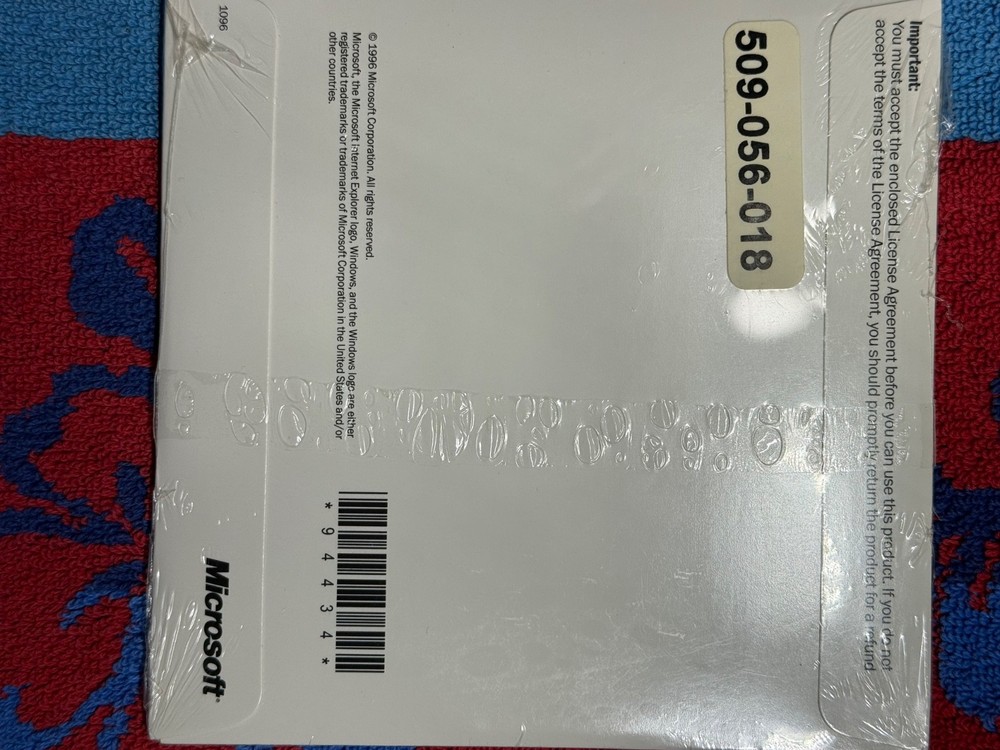 NEW Sealed Microsoft Windows 95 + Internet Explorer CD