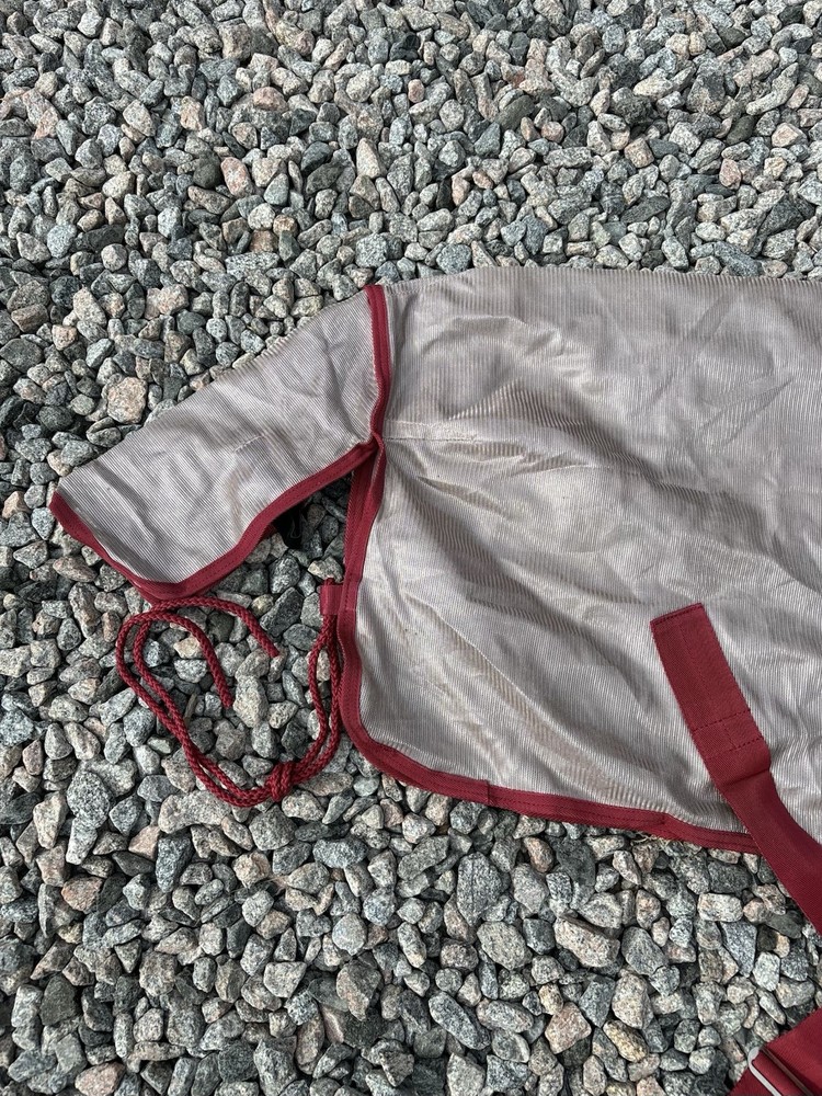 Measures 36” Mio Fly Sheet