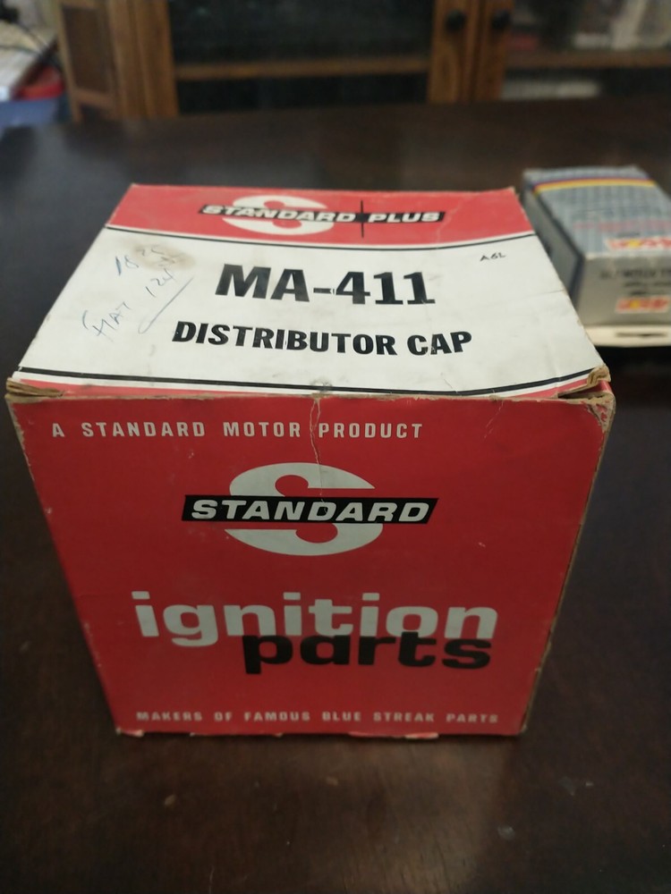 Standard Motor Products Distributor Cap MA411