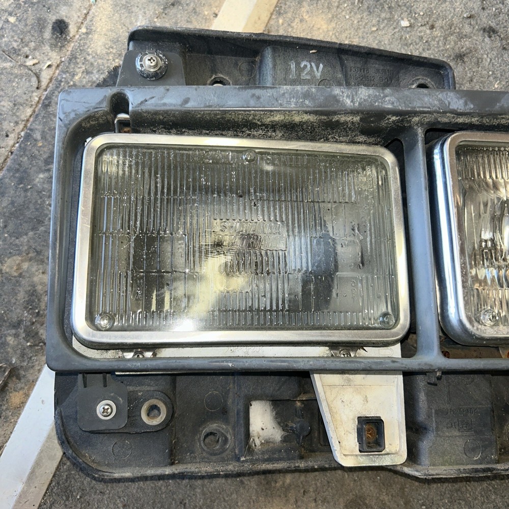 2000 GMC W4500 Right Passenger Headlamp - Used Read