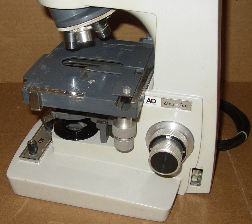 American Optical AO MicroStar One-Ten Microscope + Objectives Condenser *Clean*