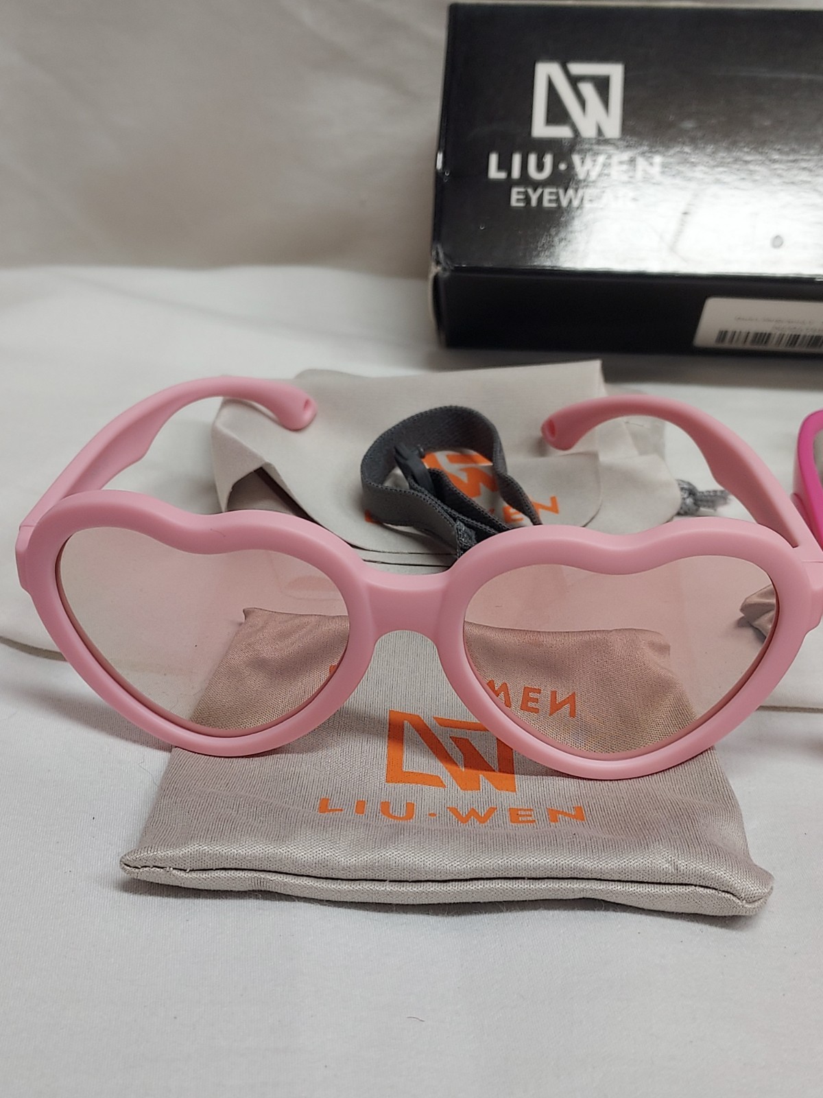 Liu-Wen 2 Pairs Heart Sunglasses Toddler Girls Polarized Pink + HotPink w/Straps