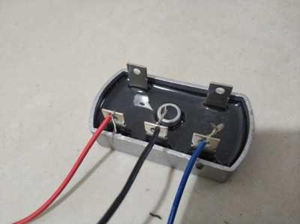 Brushless Wind Turbine Low-Speed Three-Phase Permanent Magnet Ac + Ballast 200W