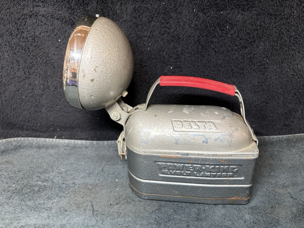 Vintage Delta Power King 12 Volt Lantern