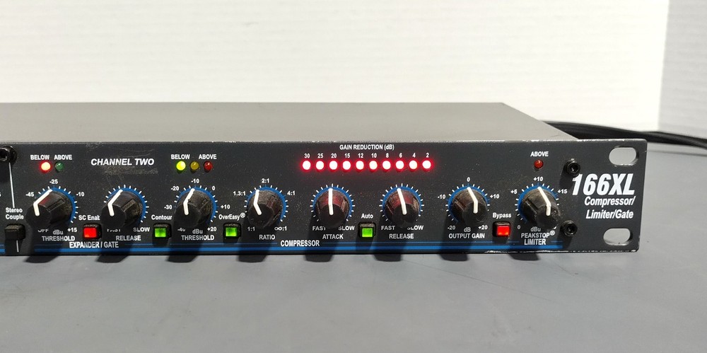 DBX 166XL Professional 2-Channel Analog Compressor/Limiter/Gate Rack System