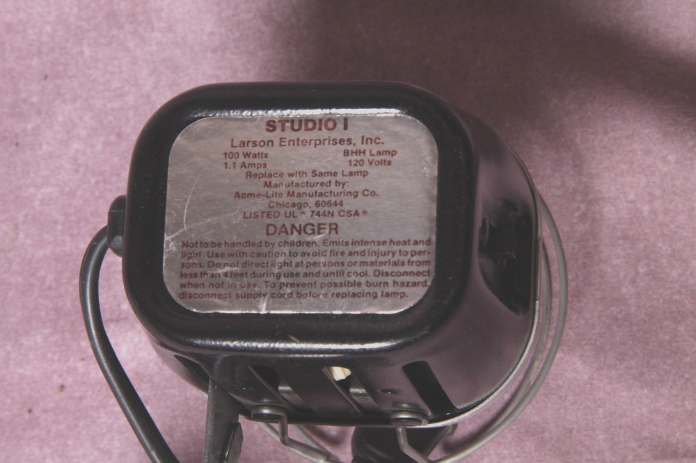Larson Studio 1 Modeling Light 100 Watts - Tested Working