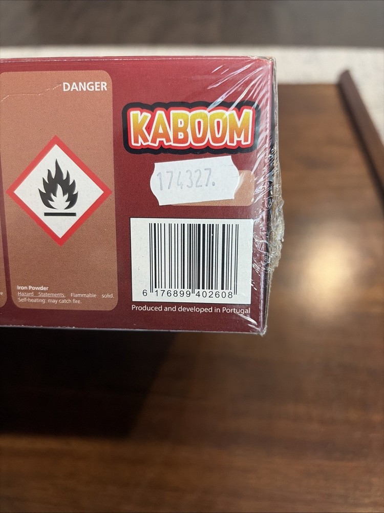 NEW Playz Kaboom Explosive Combustion Science Lab Kit w/25 STEM Experiments