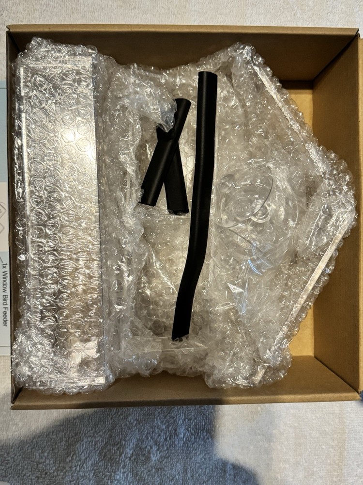 Acrylic Window Bird Feeder with 5 Suction Cups