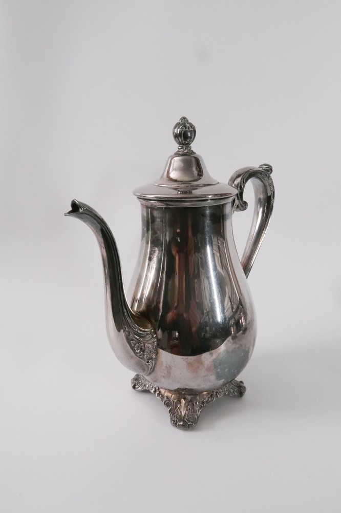 WM Rogers & Son Victorian Rose Antique 4 Piece Silver Tea Coffee Serving Set