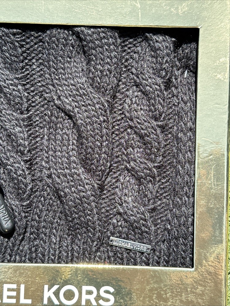 Michael Kors Hat & Scarf Boxed Set Cable Knit Black