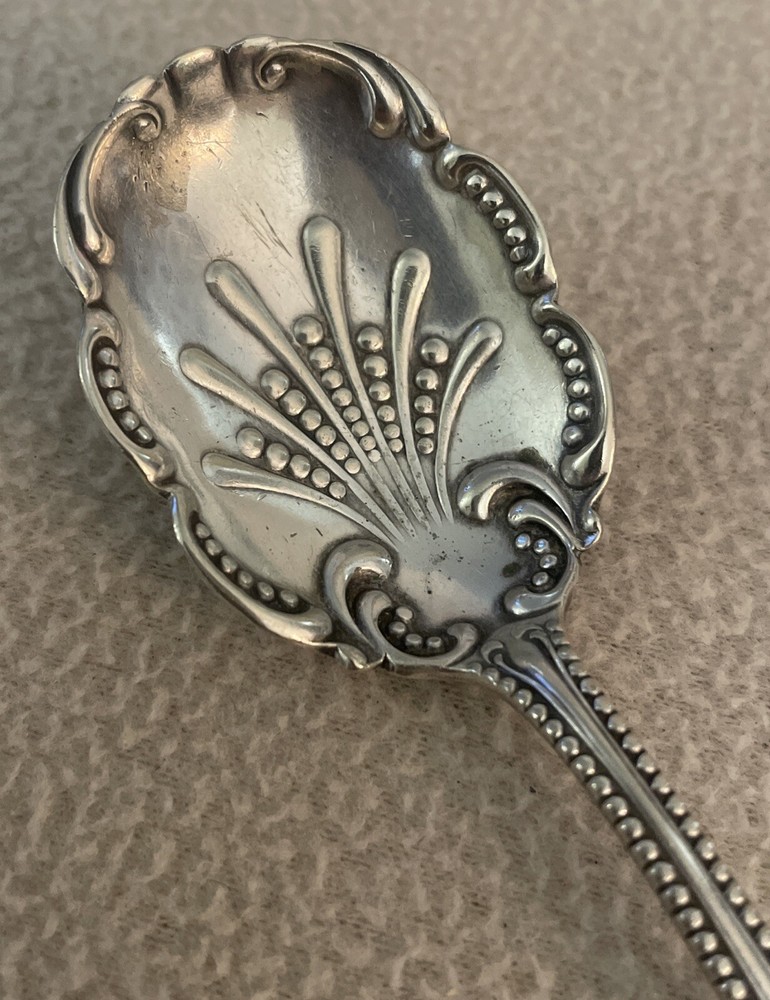 International Silver ORLEANS Solid Smooth Berry Spoon (Silverplate 1901)