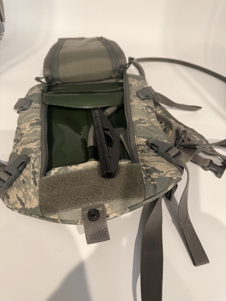 ABU Hydration Backpack 3L 100 Oz