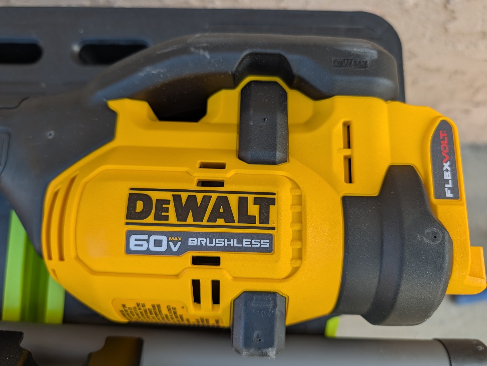 New DeWALT DCST972 FlexVolt 60V MAX Brushless 17" String Trimmer DW0AS9ST