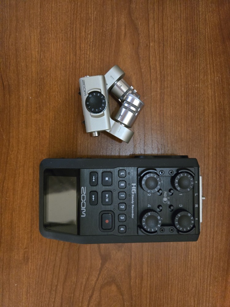 Zoom H6 Handy Digital Recorder with Interchangeable Microphone System