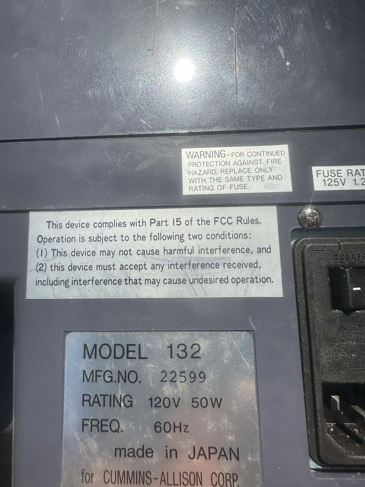 Cummins Model 132 Currency Counting Machine ￼