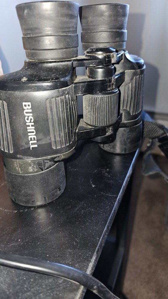 Bushnell Binoculars 8×24