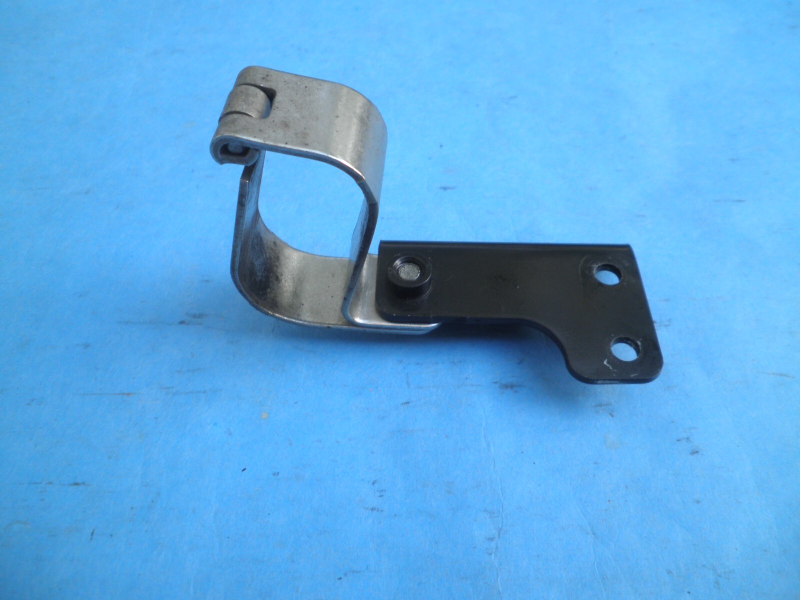 2009-2025 HARLEY OEM TOURING FLHT FLHX CROSSOVER EXHAUST MOUNTING CLAMP BRACKET