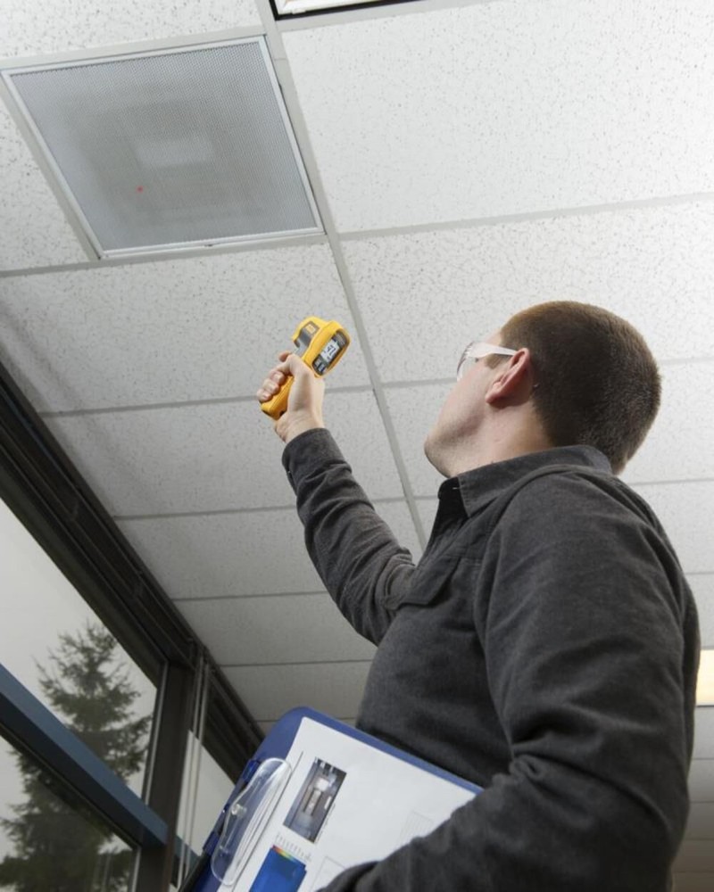 Fluke Digital Temperature Meter