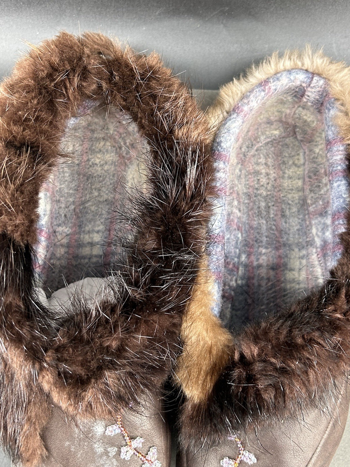 Chinook Leather Beaded Moccasins Vintage Beaded Design with Fur Accents